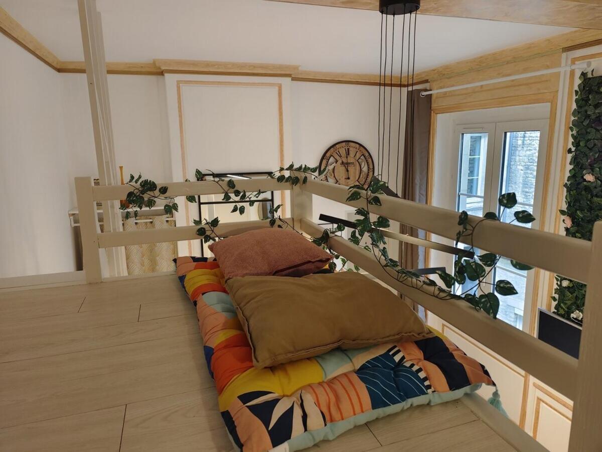 Studio Lumineux Et Fleuri Idealement Situe Apartment ก็อง ภายนอก รูปภาพ