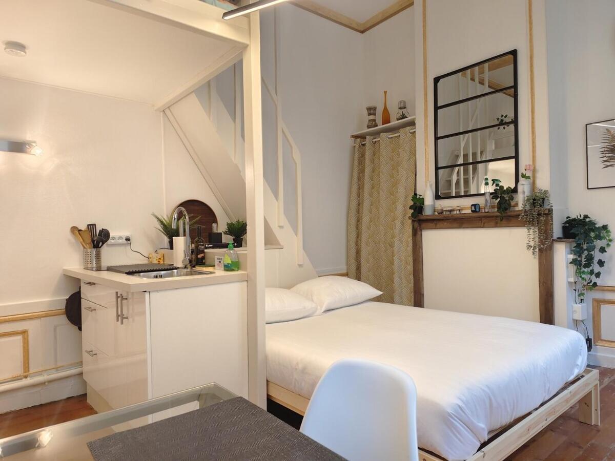Studio Lumineux Et Fleuri Idealement Situe Apartment ก็อง ภายนอก รูปภาพ
