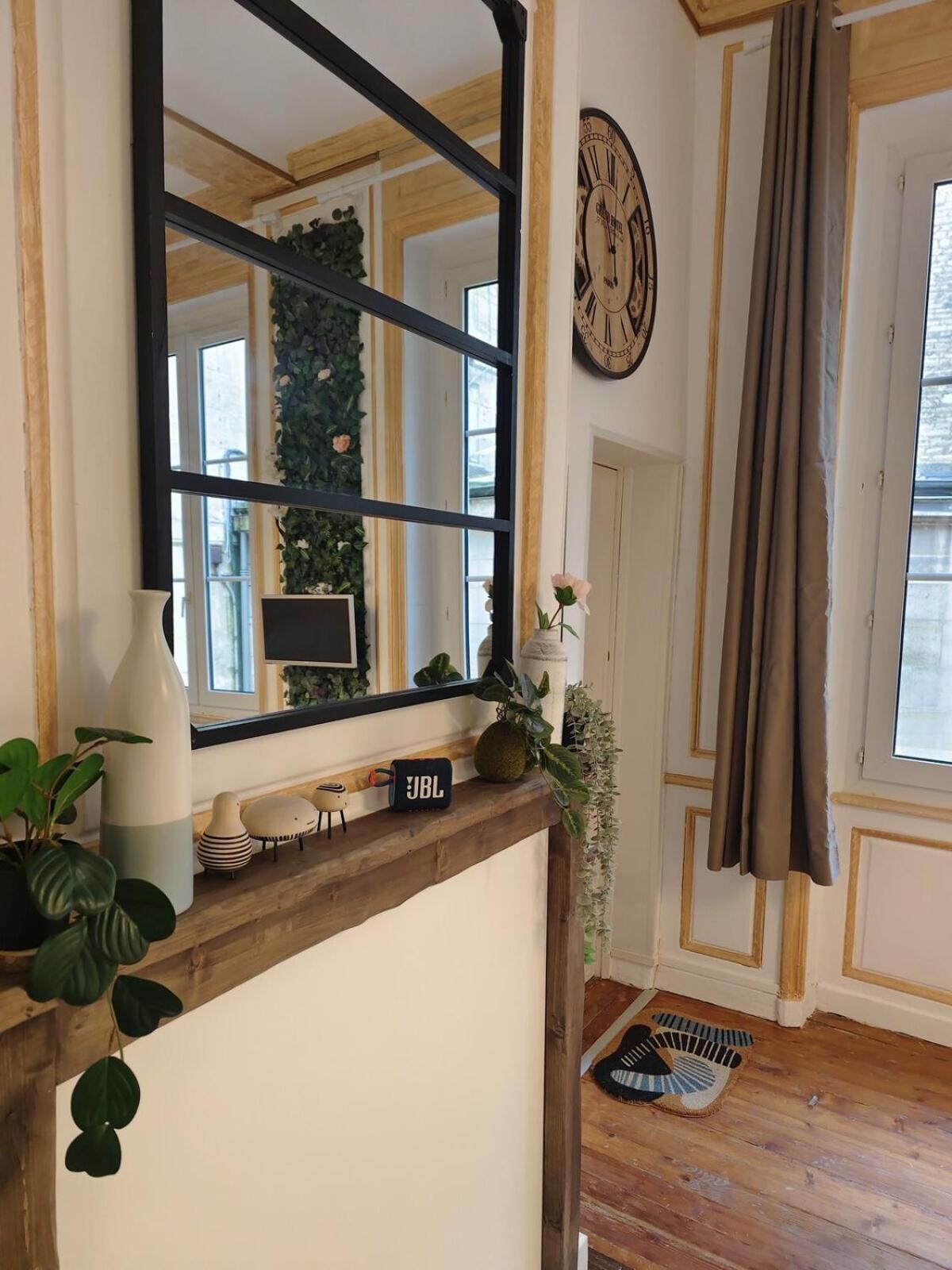Studio Lumineux Et Fleuri Idealement Situe Apartment ก็อง ภายนอก รูปภาพ
